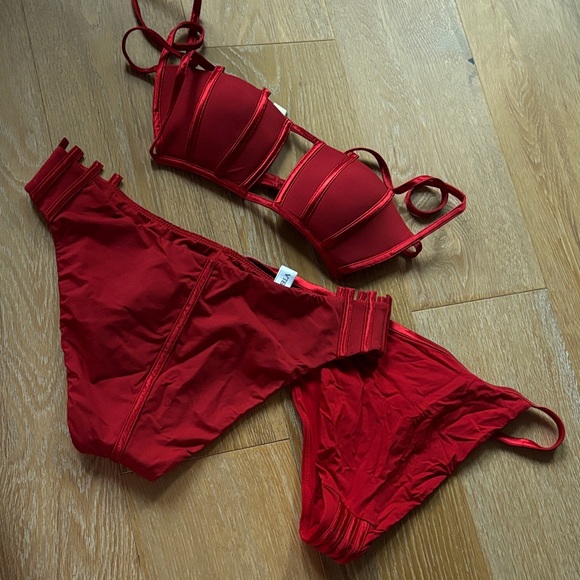 La Perla Graphique Red Intimates Set Poolside - Picture 6 of 6